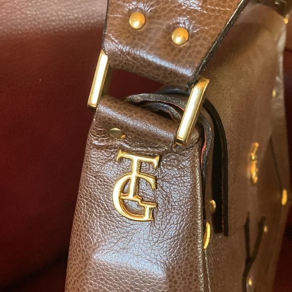 Luxury Handbag - Picture 4 of 15